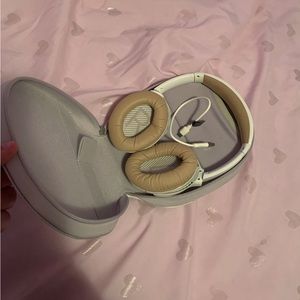 worn 3 times, I don’t need them, they are in perfect condition!